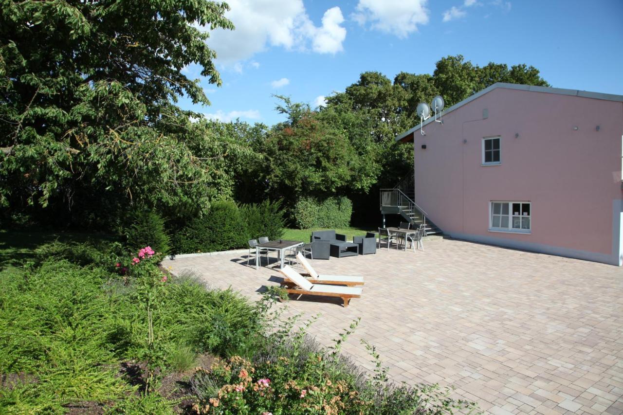 Hotel Landgut Schill Osthofen Esterno foto